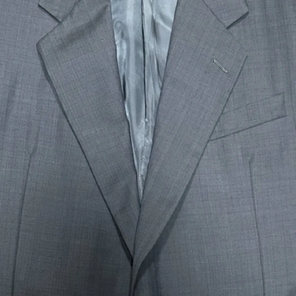 Hickey Freeman Loro Piana Tasmanian Super 120’s Wool Navy and Black Blazer 42L